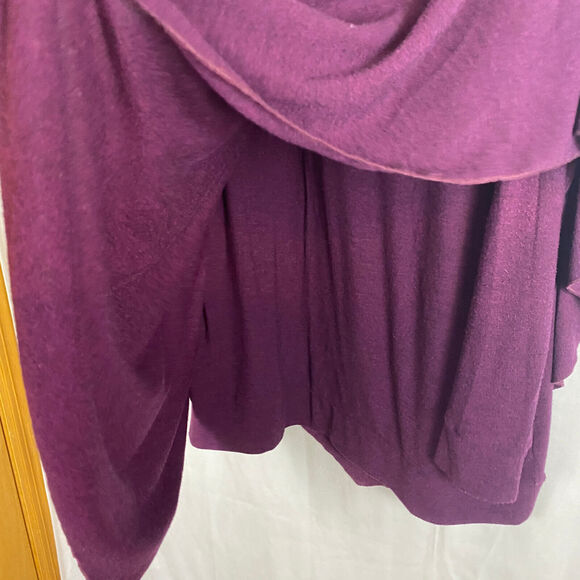 Soft Surroundings Knit Sweater Sz L V-Neck Asymmetrical Burgundy Viscose Blend - Picture 2 of 7